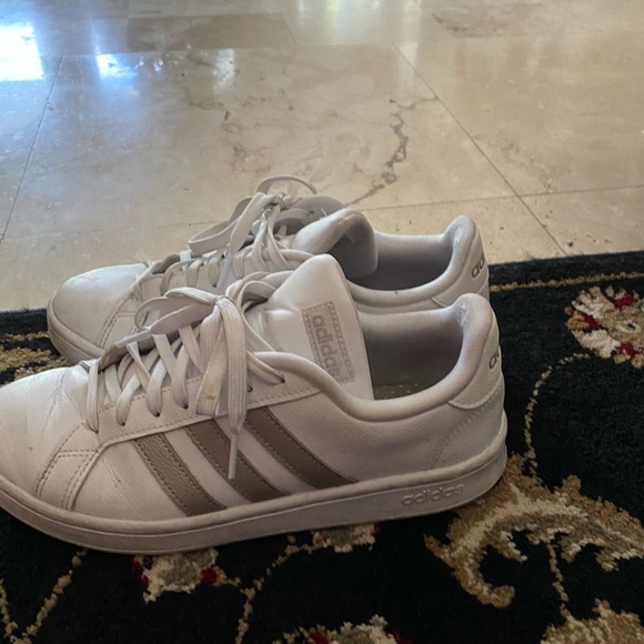 Adidas sneakers - Picture 2 of 3